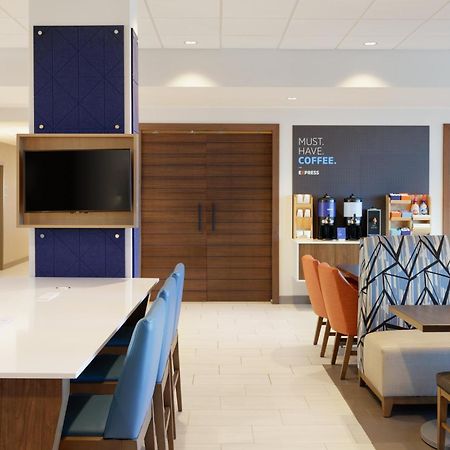 Holiday Inn Express & Suites Chicago - Matteson By Ihg Zewnętrze zdjęcie