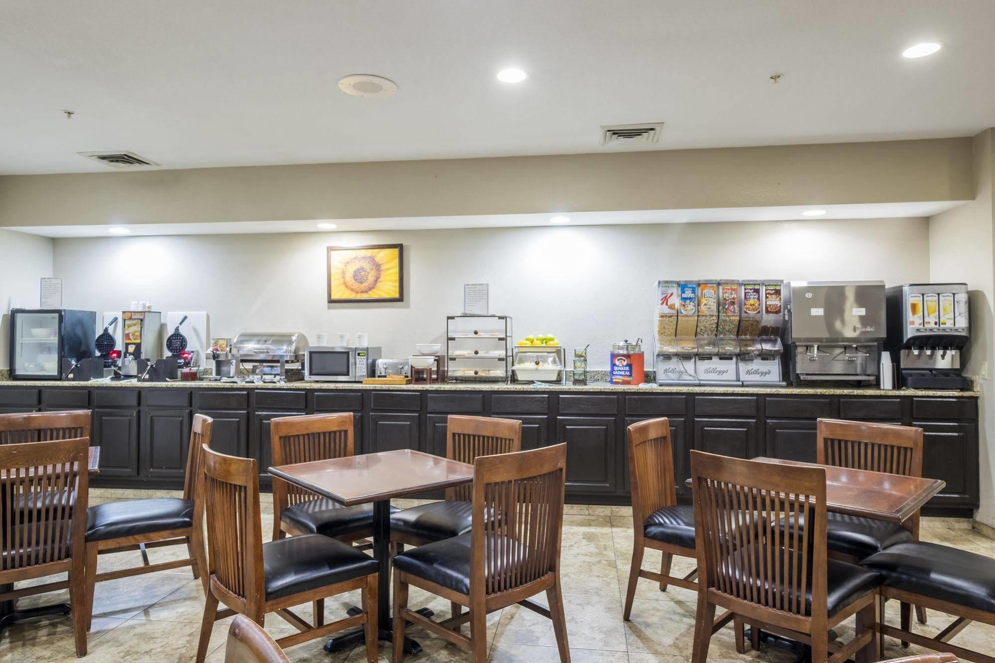 Holiday Inn Express & Suites Chicago - Matteson By Ihg Zewnętrze zdjęcie